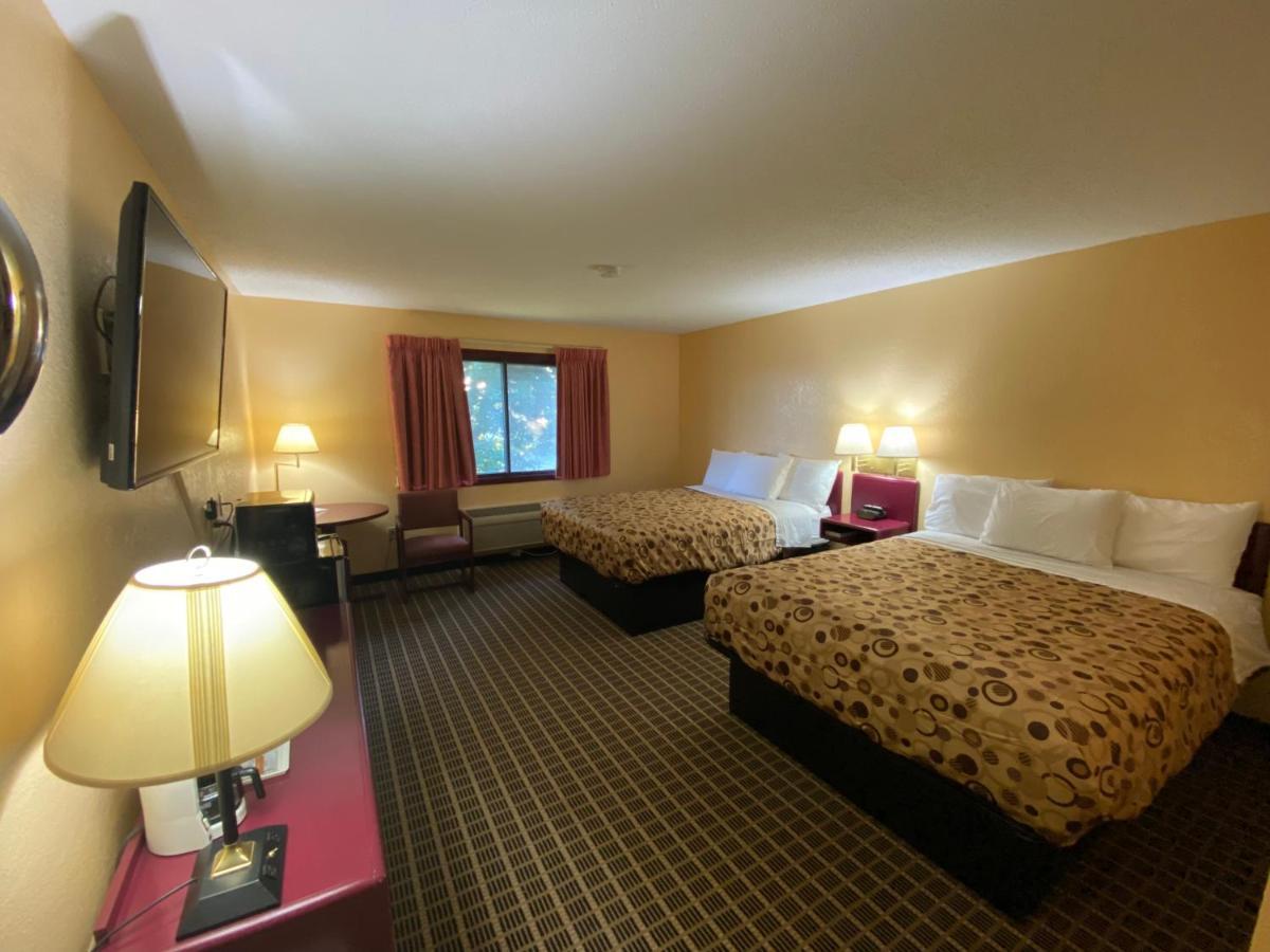 America'S Stay Inn Stewartville Экстерьер фото