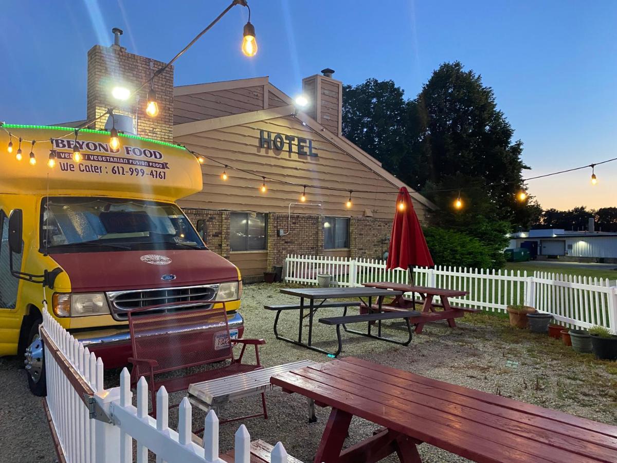 America'S Stay Inn Stewartville Экстерьер фото