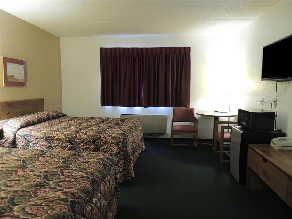 America'S Stay Inn Stewartville Номер фото